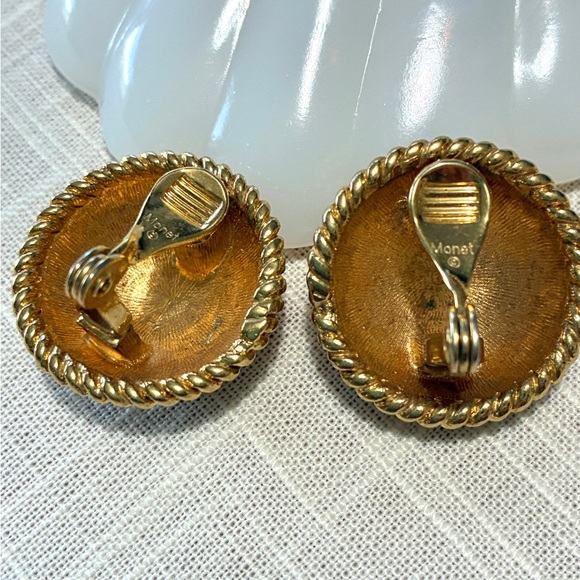 Classic Rope Monet Dome Earrings - Picture 2 of 6